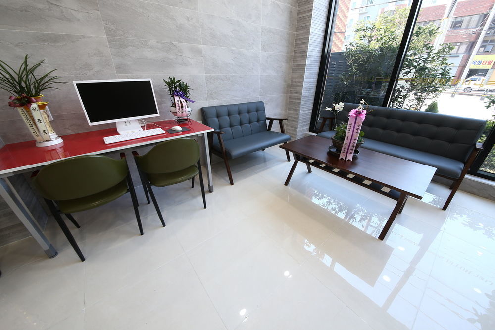 Jeju Line Hotel Zewnętrze zdjęcie